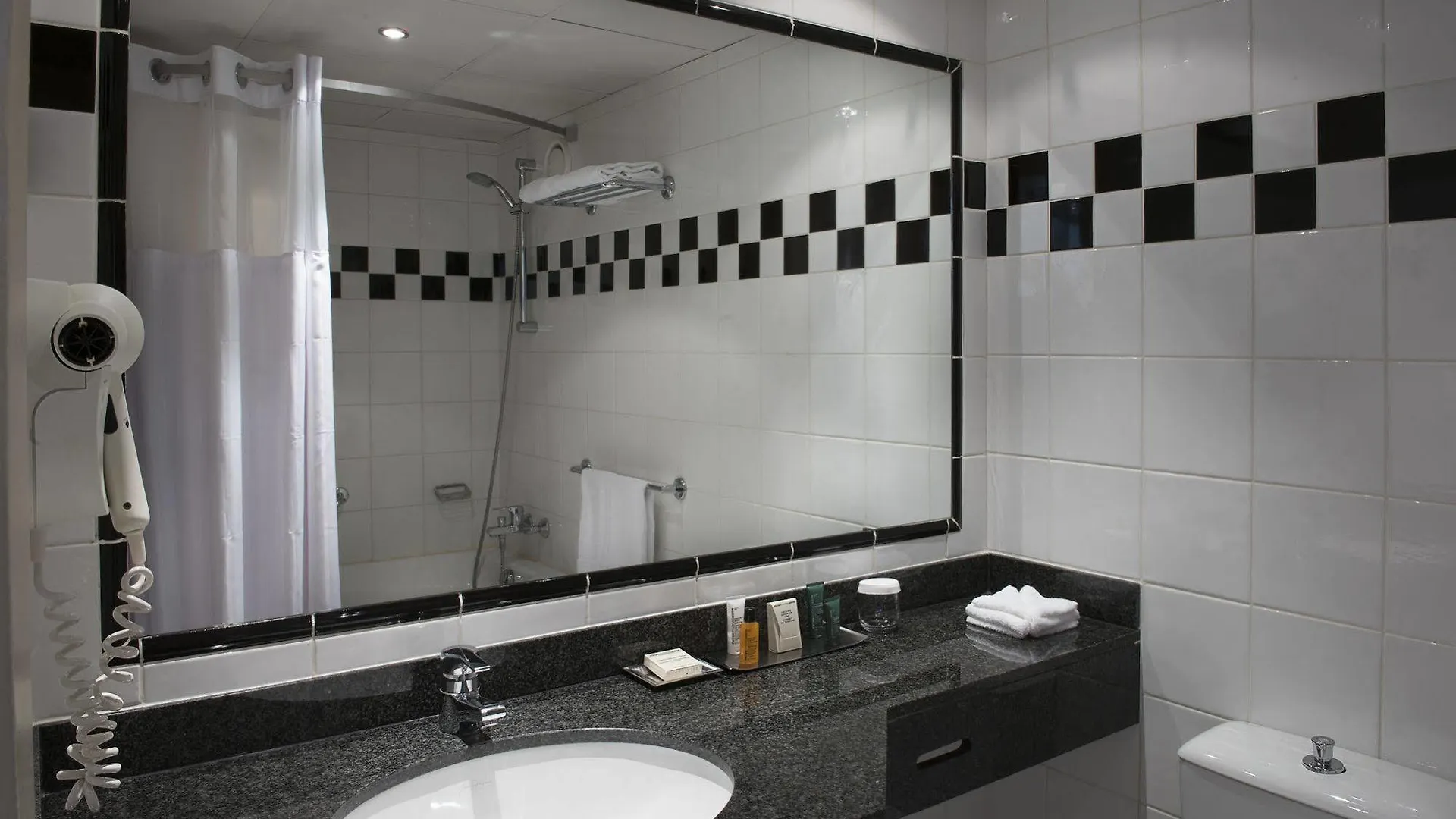 Hotel Hilton Orly Airport Paris